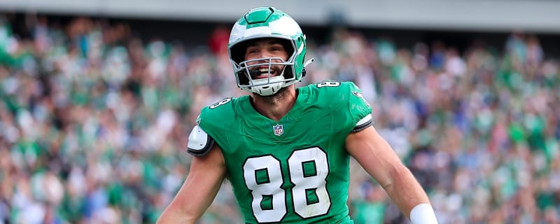 Eagles&#39; Dallas Goedert Celebrates National Tight End Day In Big Way