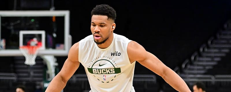 Giannis Antetokounmpo Expected To Return Tonight