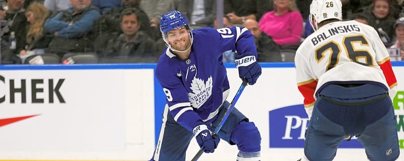 Report: Expensive Maple Leafs forward is willing to be traded