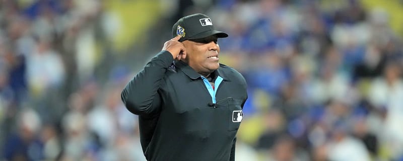 Watch: Umpire Laz Diaz has woefully bad strike 3 call in Rangers-Rays game