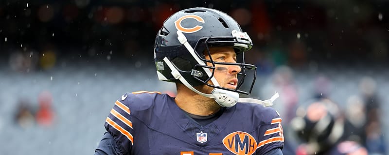 Veteran Quarterback Case Keenum Re-Signs With Chicago Bears