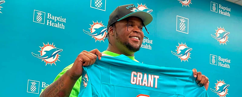 Dolphins sign first-round DT Kenneth Grant, six others