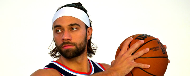 Clippers’ Ty Lue on Max Strus injury: ‘Never good’ on a non-contact play
