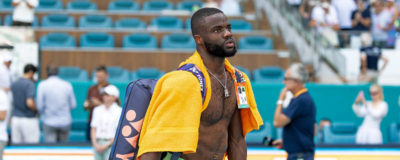 Frances Tiafoe’s Bizarre Towel Mishap Adds To the Heavy Drama In Houston