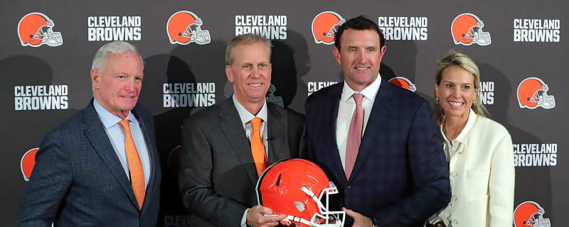 Browns Likely to Revamp Entire O-Line as All Players Set for Free Agency