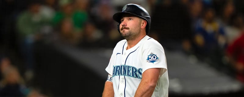 Cal Raleigh and Randy Arozarena turn heads with their interaction after beating the Yankees
