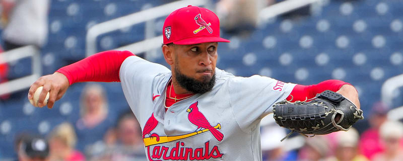 Dodgers Sign Keynan Middleton To Minor League Deal