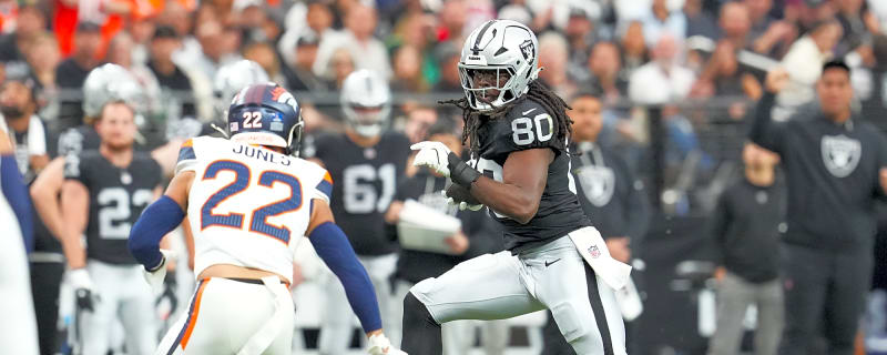 Raiders To Re-Sign TE Ian Thomas