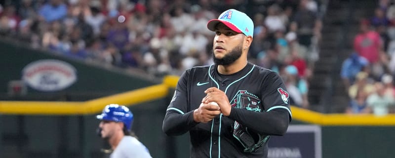 Diamondbacks seek series win against Padres with timely offense