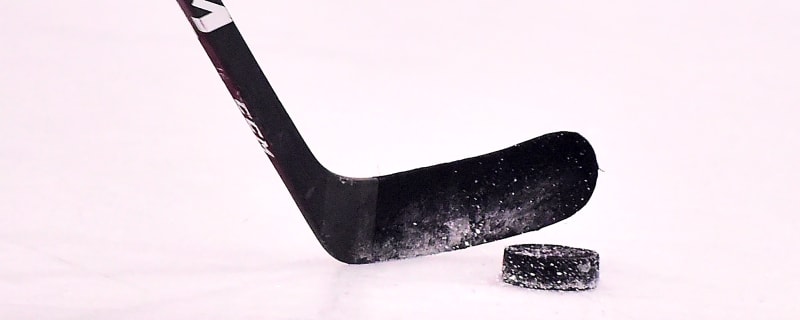 Avalanche sign Nielsen to two-year contract