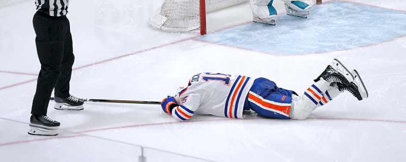 Oilers Sign Jason Dickinson to New 5-Year Extension