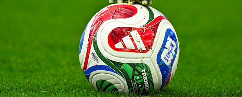 Chelsea launch talks with 18-year-old attacker on Arsenal radar