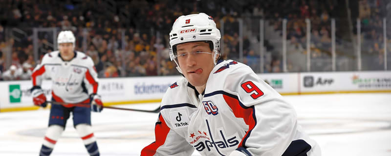 Washington Capitals Star Ryan Leonard Rushed into Concussion Protocol After Nasty Hit