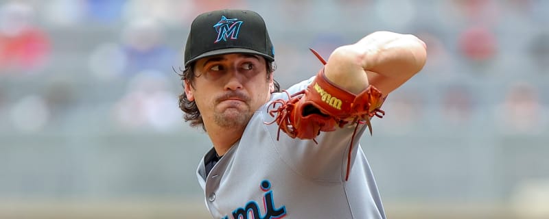 Braves claim veteran righty off waivers from Marlins