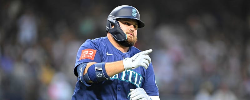 Former Milwaukee Brewers 1st Baseman Signs with Texas Rangers