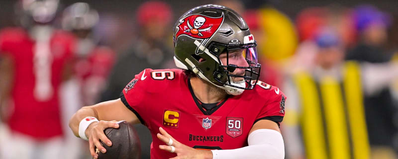 Buccaneers QB Baker Mayfield suffers sprain in non-throwing shoulder