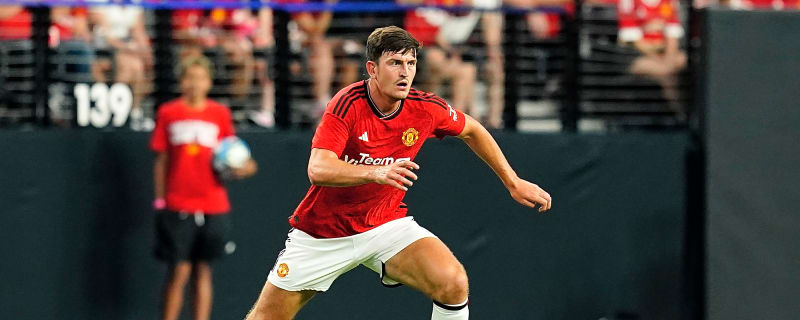 Carrick gives injury updates on two Man Utd stars who ‘weren’t feeling well’