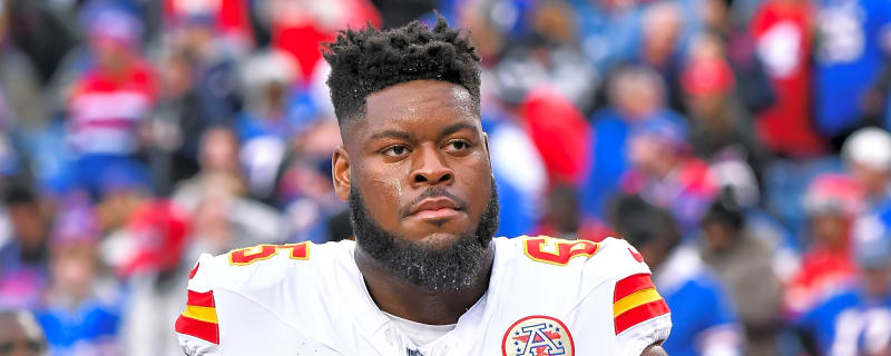 What's causing Chiefs' Trey Smith to 'lose sleep' amid contract saga