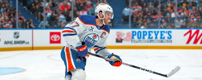 Analyst Labels Connor McDavid Best Player to Ever Put on Skates