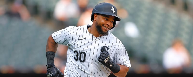 White Sox select 29-year-old amid flurry of roster moves