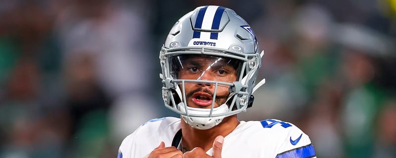 Dak Prescott spit in Eagles' direction before Jalen Carter spit