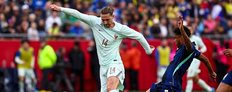 Jack Waters makes Manchester United debut