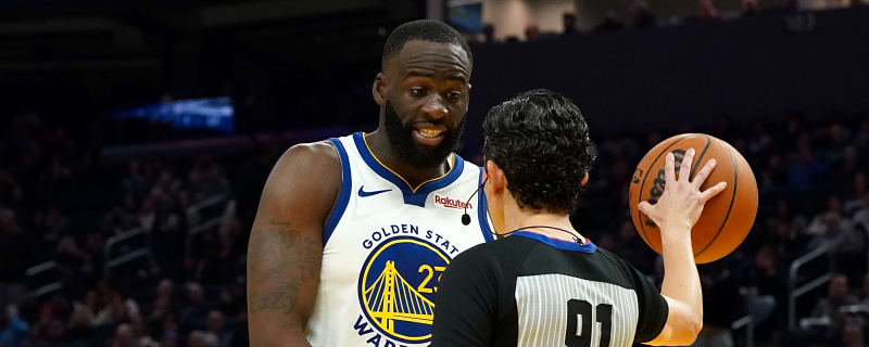 Draymond Green gets a flagrant foul for elbowing Dwight Powell