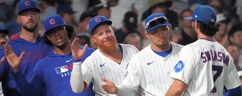 Cubs blast Brewers in series opener, extend NL Central lead 