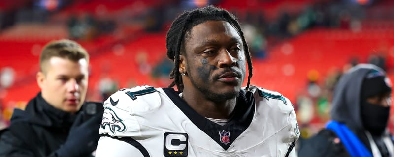 Eagles GM, HC 'can't guarantee' anything about Brown saga amid trade rumors