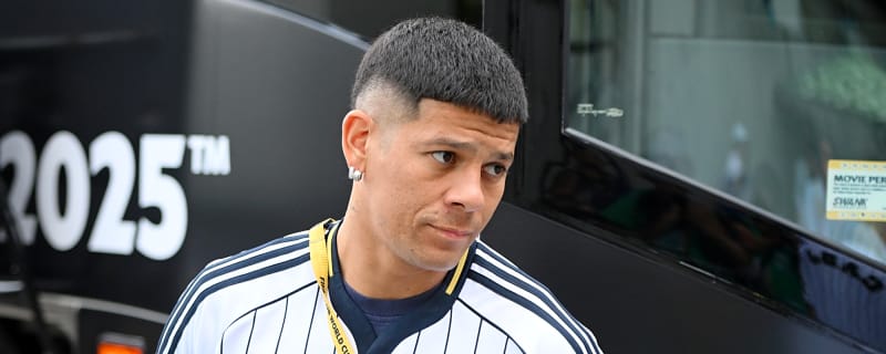 Marcos Rojo in talks to rejoin club