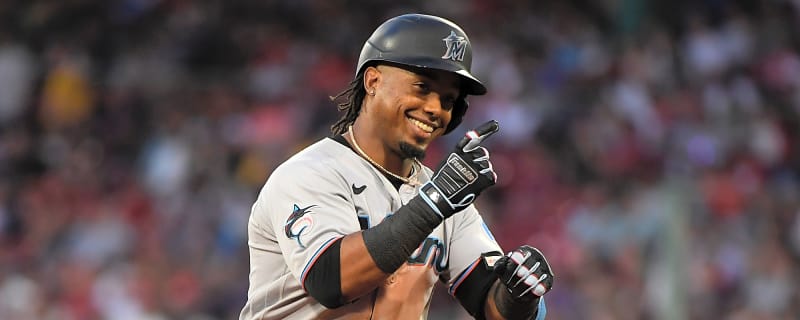 Two-time All-Star announces retirement from baseball