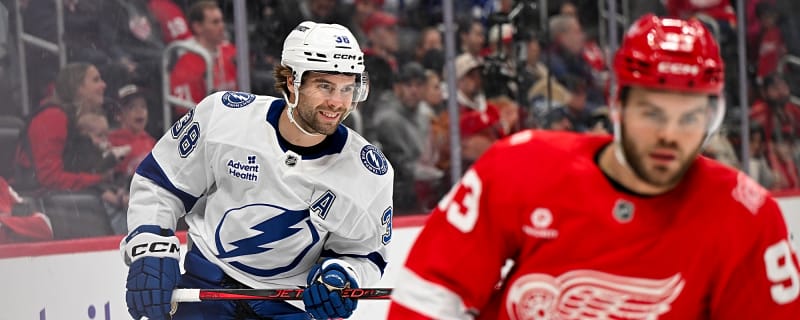 Tampa Bay Lightning Put Out Calgary Flames On Home Ice — 11/26/2025