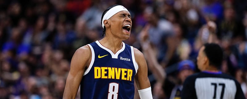 LeBron James reacts to Cavs’ Peyton Watson trade