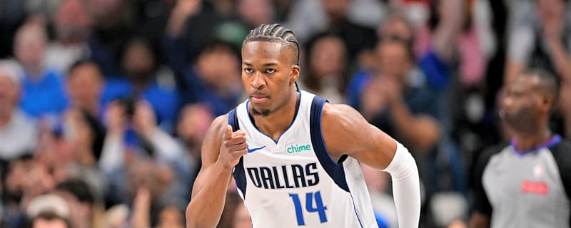 Mavericks Sign Tyler Smith, Waive Miles Kelly