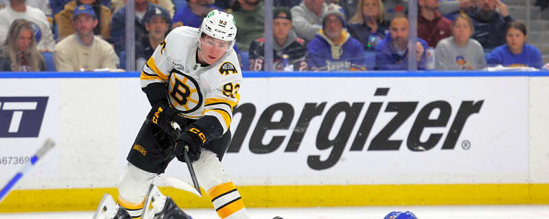 Bruins sign Fraser Minten to seven-year contract