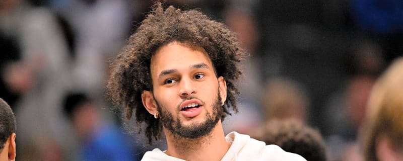 Mavericks center Dereck Lively II reportedly undergoes foot surgery