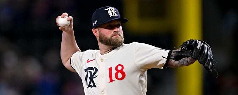 Two-time Gold Glove winner elects free agency