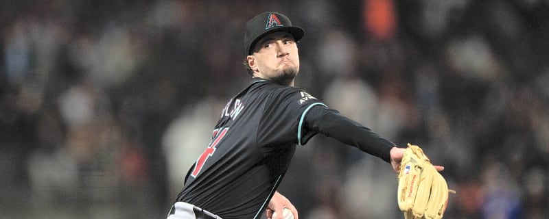 Diamondbacks designate longtime lefty for assignment