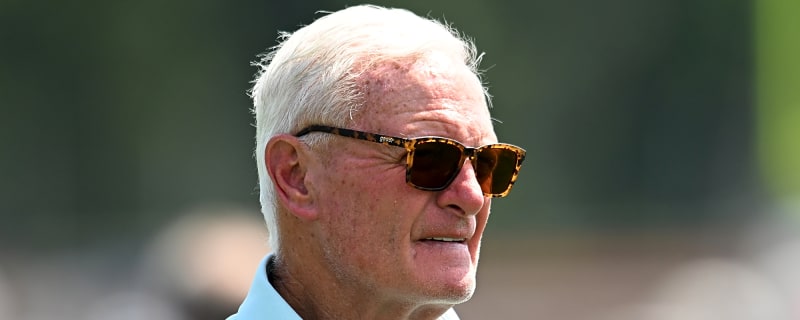 Browns owner addresses QB situation amid Shedeur Sanders questions