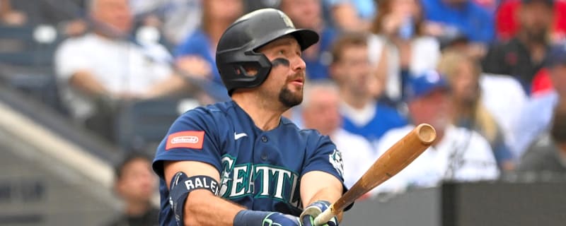 Mariners' Cal Raleigh joins elite company with latest milestone HR