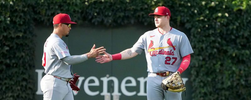 Cubs make the wrong kind of history against Cardinals