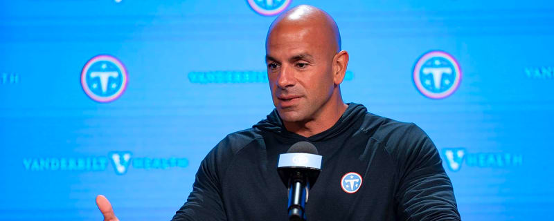 Robert Saleh gets rare chance that immediately sets the tone for his first season as Titans HC