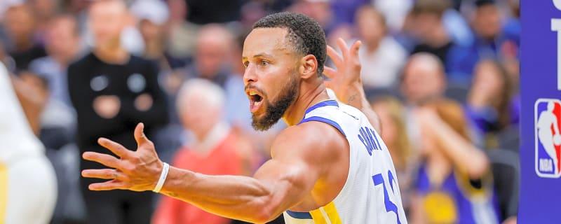 Steph Curry bests Aaron Gordon in improbable three-point shootout