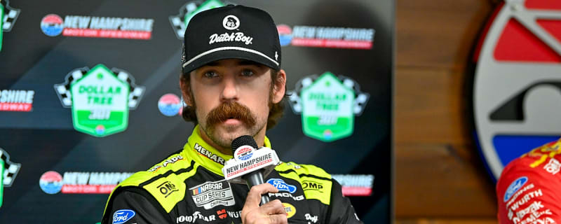 Ryan Blaney blasts Ricky Stenhouse for hooking him on final lap at Daytona