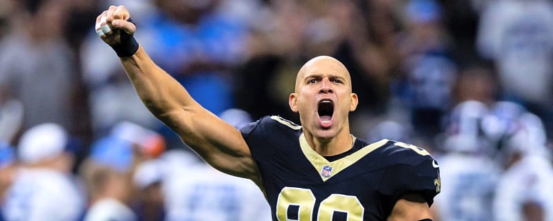 Five-time Pro Bowler announces retirement from football