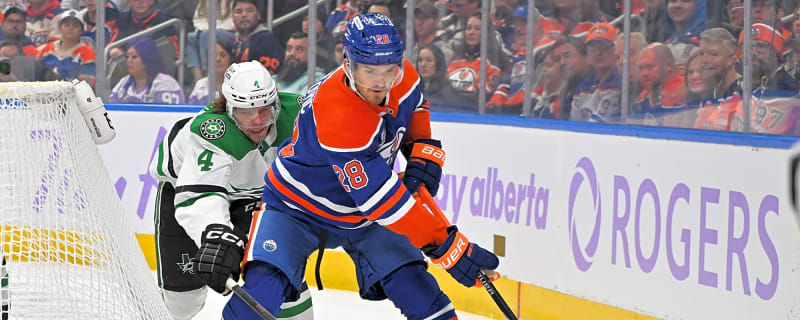Oilers Get Roslovic Boost to Lineup Ahead of Game vs. Golden Knights
