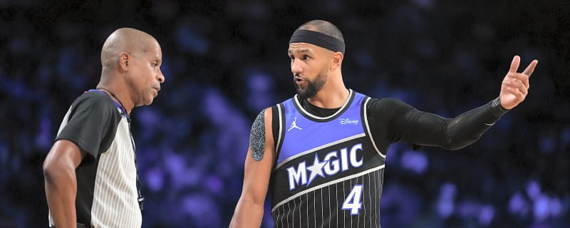 Jalen Suggs Leaves NBA Cup Game With Hip Injury