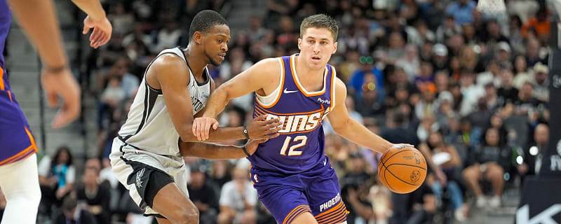 Notable NBA free agent is staying with his current team