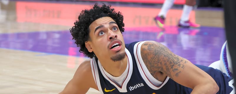 Nuggets’ Strawther To Undergo MRI After Injuring Leg