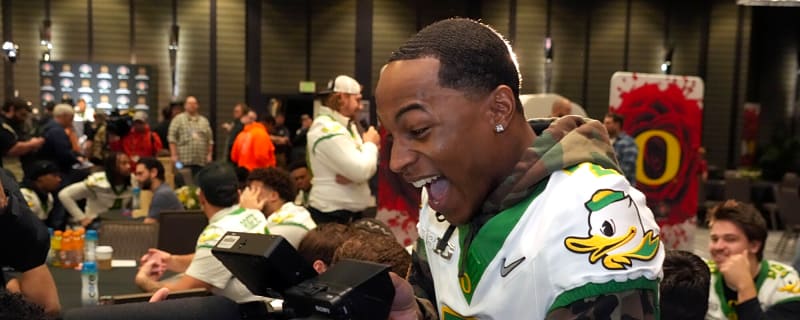 The Oregon Ducks could be getting a much needed spark on offense as a big-time playmaker appears set to return from significant injury